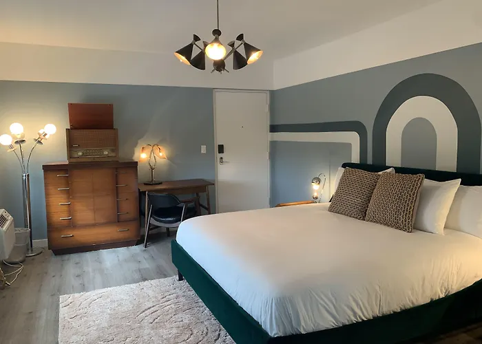 Selina Gold Dust Hotel Miami
